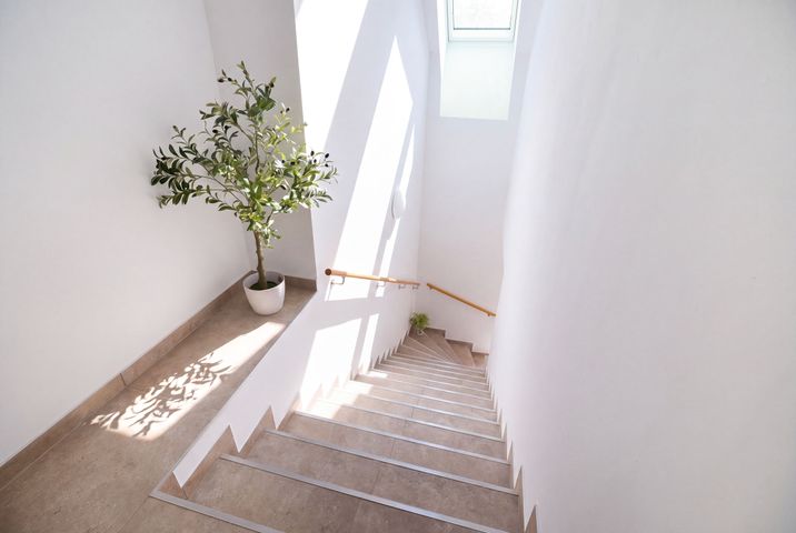 Nový klimatizovaný 2+kk 65,3 m² s parkovacím stáním a sklepem–komorní bydlení u Klánovického lesa — fotografie 28