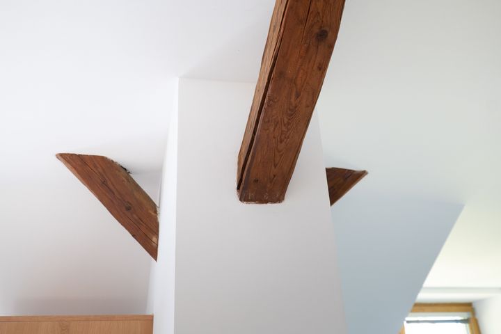Nový klimatizovaný 2+kk 65,3 m² s parkovacím stáním a sklepem–komorní bydlení u Klánovického lesa — fotografie 35