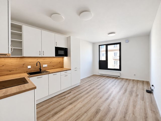 Novotou vonící byty, vybavené kuchyně, Košíře, Praha 5 — fotografie 1