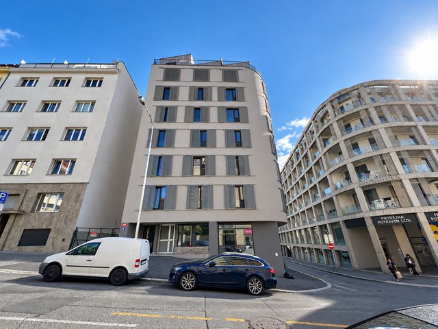 Novotou vonící byty, vybavené kuchyně, Košíře, Praha 5 — fotografie 31