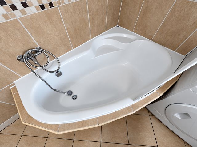 Velkolepý byt 2+kk s 90 m² a 3 m vysokými stropy — fotografie 20